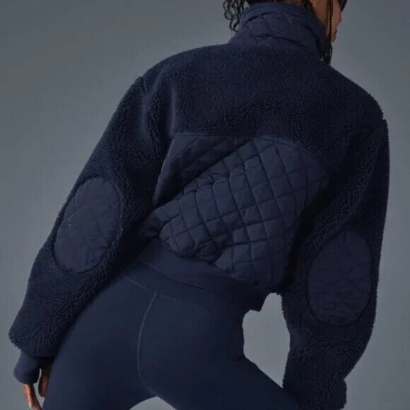 Alo Yoga Sherpa Edge Bomber Navy - Picture 4 of 5
